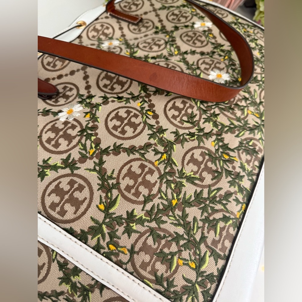Tory Burch T Monogram Jacquard Embroidered Tote ~ EUC w/Dust Bag Included - Picture 8 of 14
